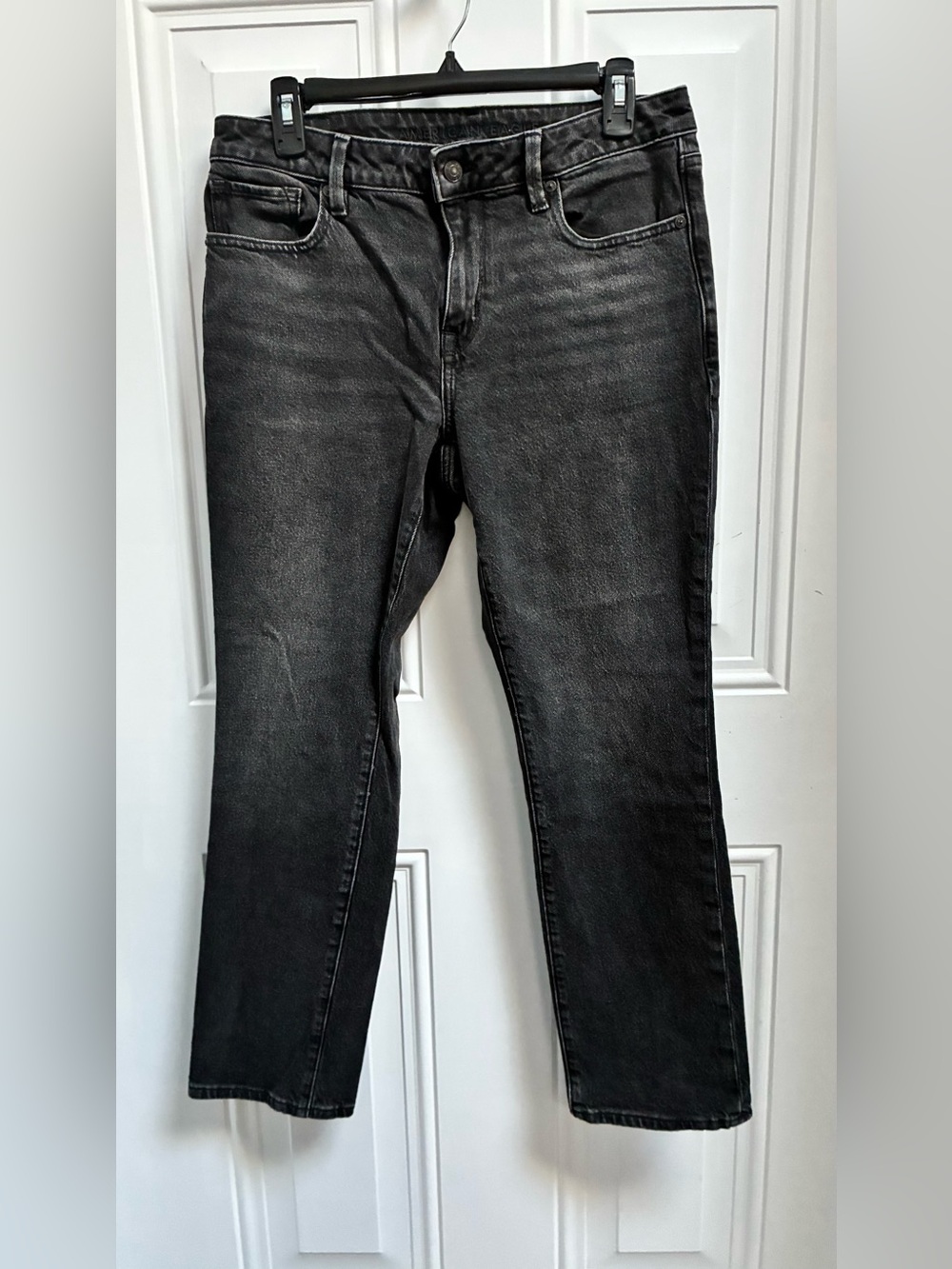 AE High-Waisted Black Jegging